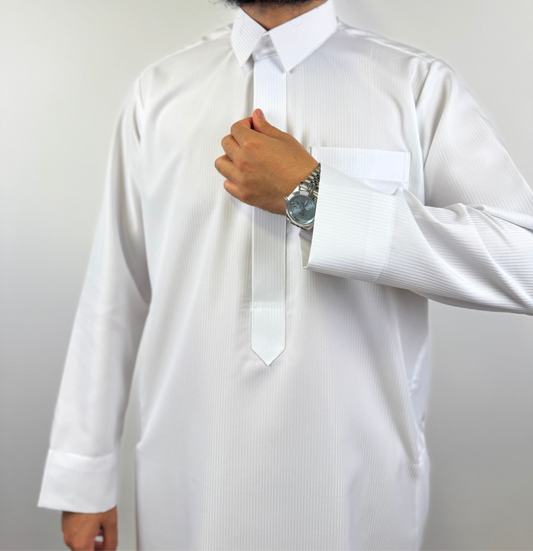 Qamis Signature