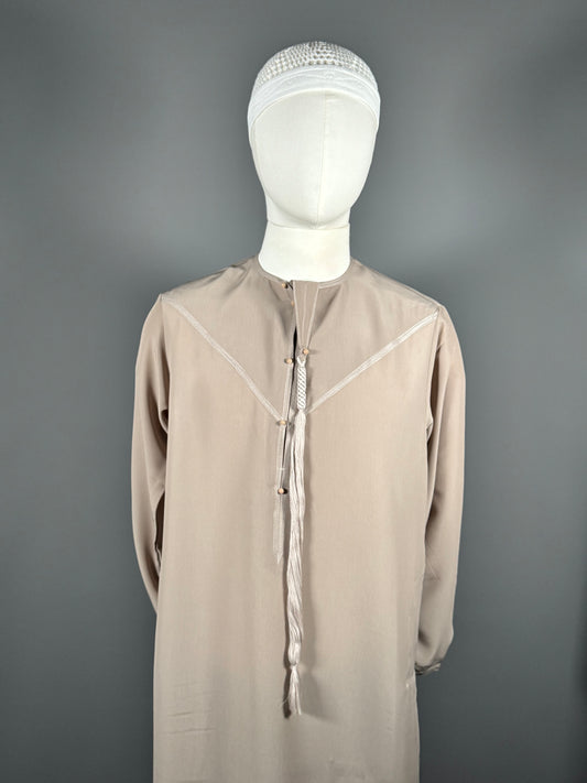 QAMIS EMIRATI CAFE - PETIT PRIX