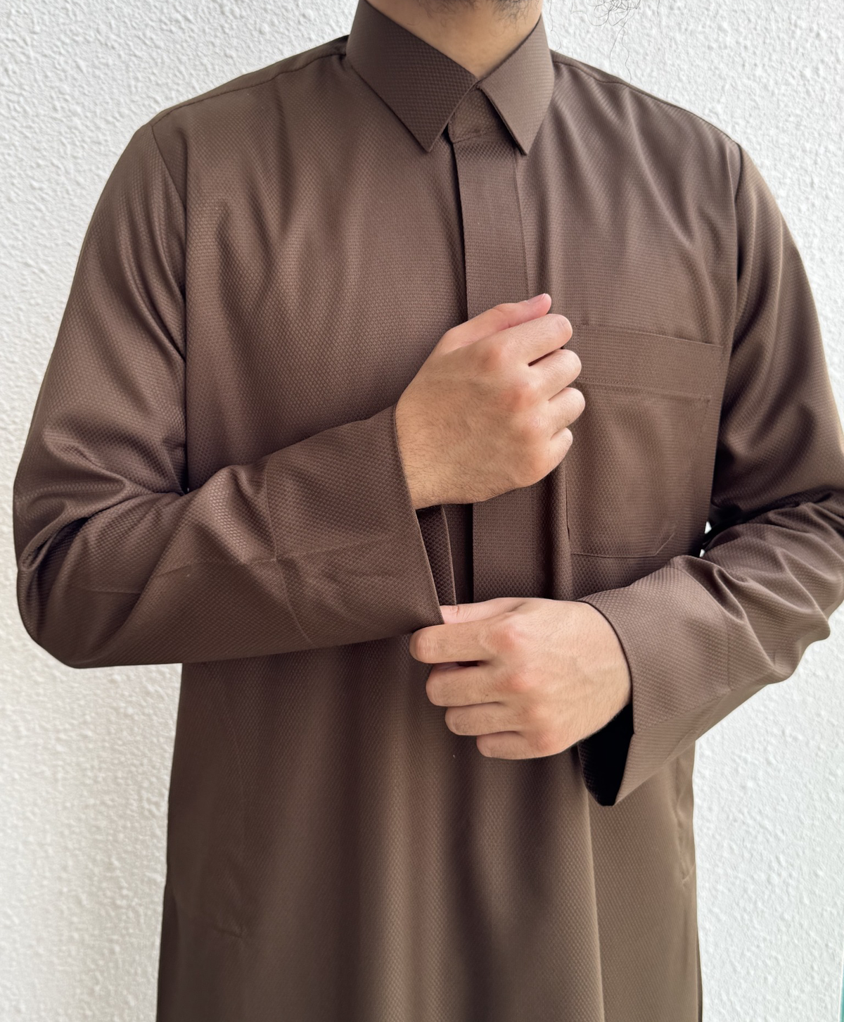 Qamis Prestige Damier marron, photo réelle 1