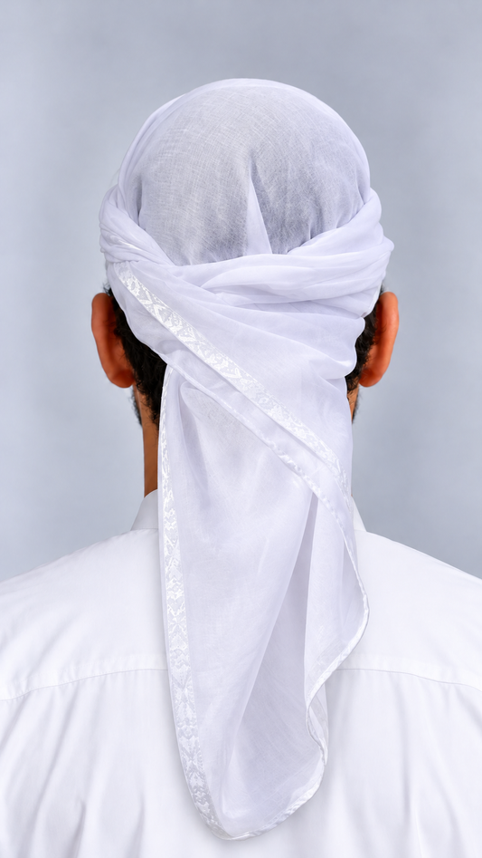 ghutra emirati blanc — Nouée de dos