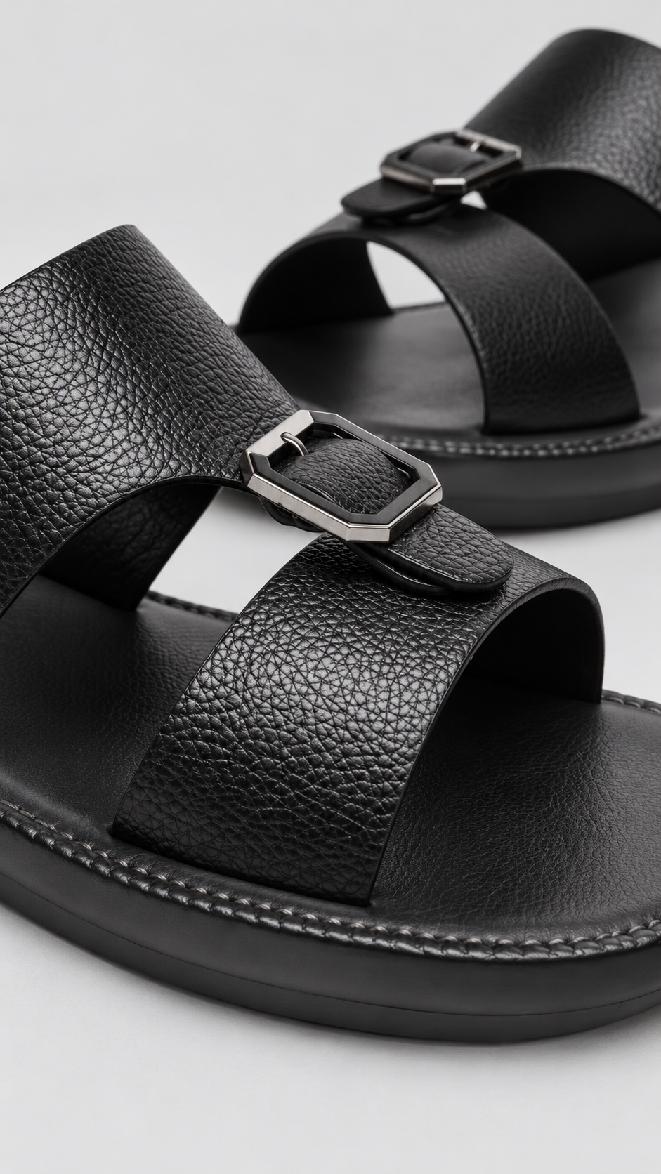 sandales emiraties noir — Boucle et grain