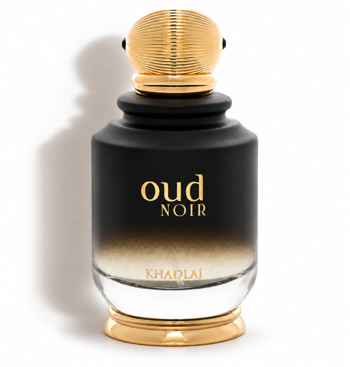 Oud Noir – Khadlaj (Ombre Nomade) – flacon sur fond blanc avec ombre douce