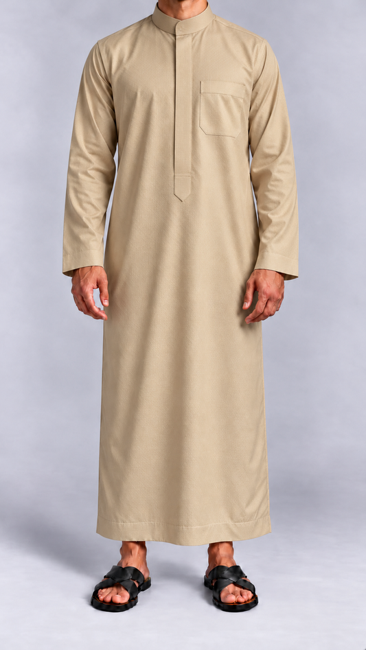 Qamis Koweiti Prestige à damier doré — Vue de face complète